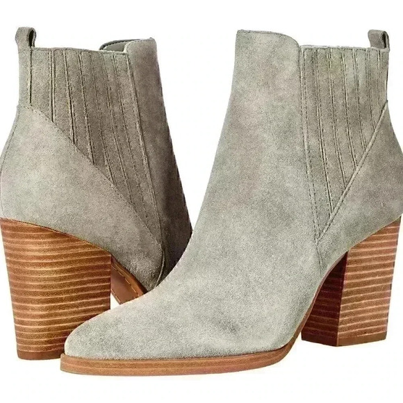 Marc Fisher LTD Alva size 10 M ($225.00 at Walmart My price $135.00) - Picture 1 of 9